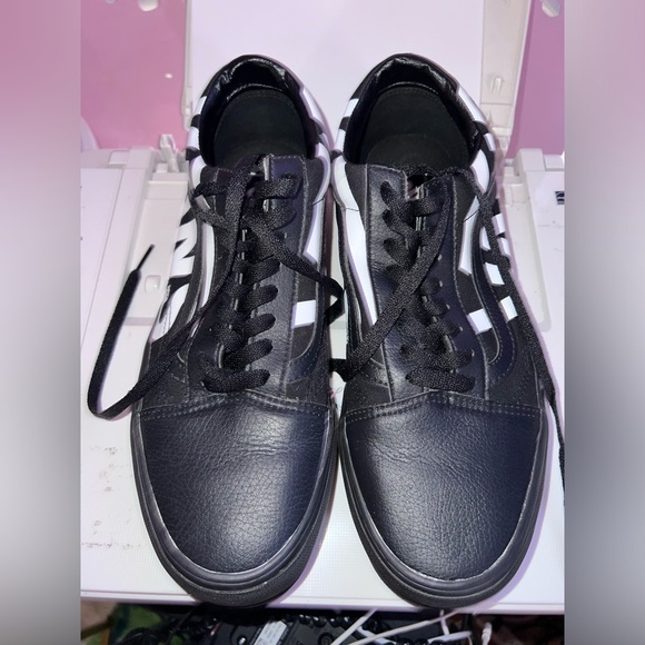 VANS logo leather like black Men’s sneakers size 9.5 - Picture 5 of 6